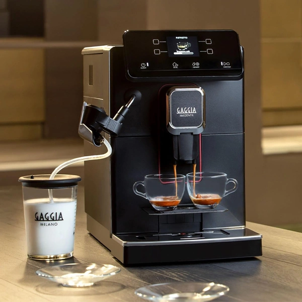 מכונת קפה טוחנת עם מקציף חלב אוטומטית GAGGIA MAGENTA MILK